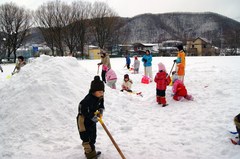 2012.2.4雪あそび6.jpg