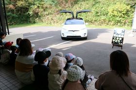 2025.10.17未来の車4.JPG